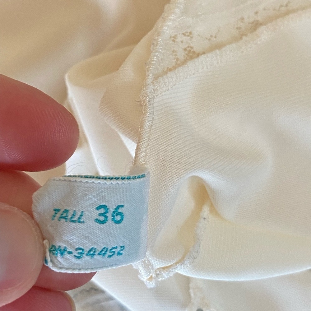 Vtg 70s Lorraine Womens 36 Tall Cream 100% Nylon Full Slip Dress Lace Feminine - Picture 6 of 9